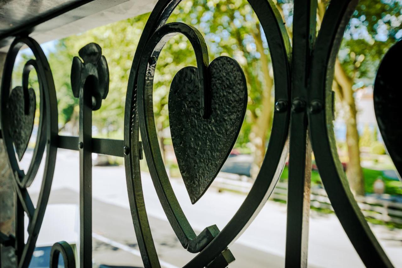 Boutique Hotel Sunrose 7 - Gourmet & Spa (Adults Only) ボーヒニ エクステリア 写真